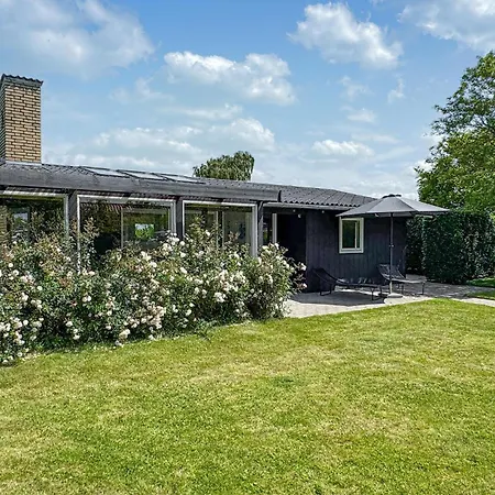 2 Bedroom Pet Friendly In Сasa de vacaciones