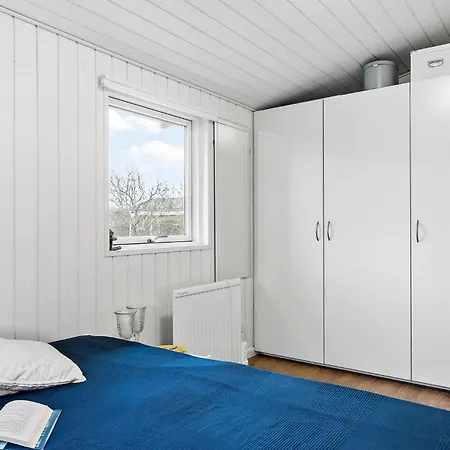 Сasa de vacaciones 2 Bedroom Pet Friendly In *