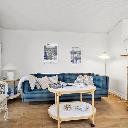 2 Bedroom Pet Friendly In *