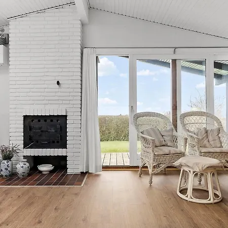 2 Bedroom Pet Friendly In Roskilde