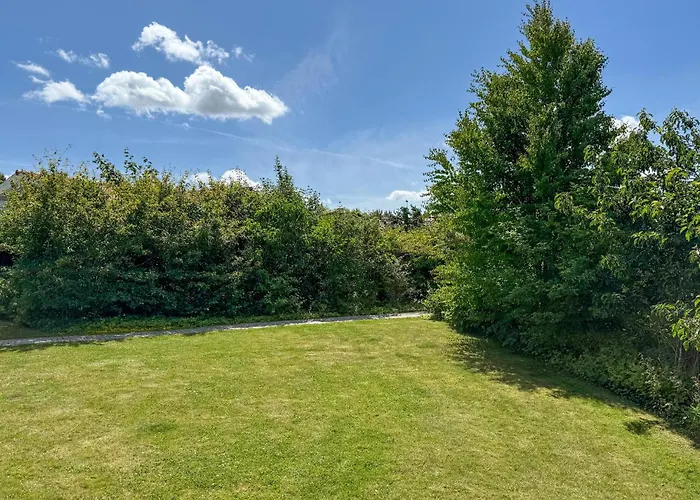 2 Bedroom Pet Friendly In *