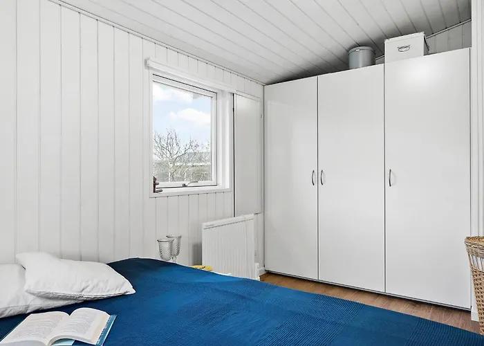 Дом отдыха 2 Bedroom Pet Friendly In *