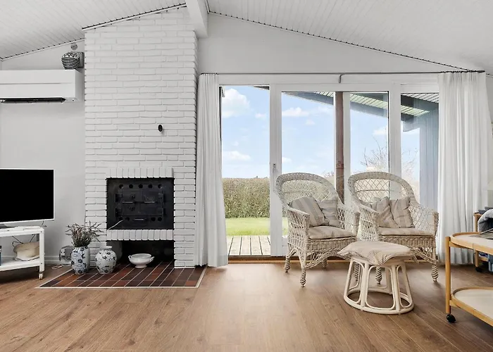 2 Bedroom Pet Friendly In Роскилле